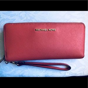 Michael Kors Leather Continental Wristlet